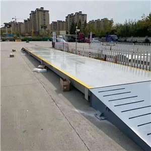 衡陽(yáng)80噸數字式地磅秤 工廠(chǎng)3x15米大貨車(chē)過(guò)磅稱(chēng)重100T電子汽車(chē)衡